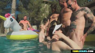Pool Party Transsexual Bareback Style - ashemaletube.com