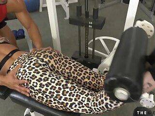 Hugetits inked transsexual breeded by black guy in gym - ashemaletube.com